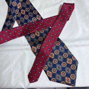 Tommy Hilfiger Silk Navy and Burgundy Geometric Two Patterned  Tie